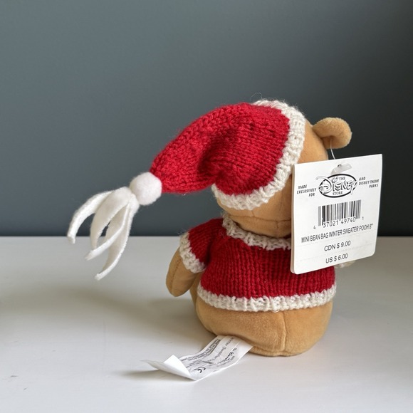 Vintage 1999 Disney Winter Sweater Winnie the Pooh Bear Red Knit Hat Plush T2 - Picture 9 of 15